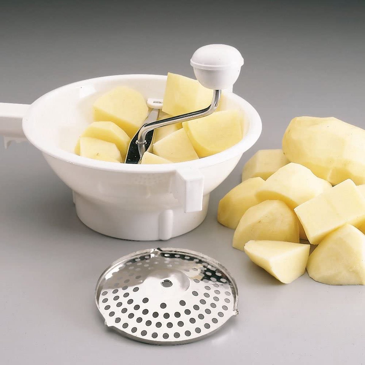 Montini Guerino handmatige groentemolen D.24 met 3 roestvrijstalen verwisselbare schijven, wit