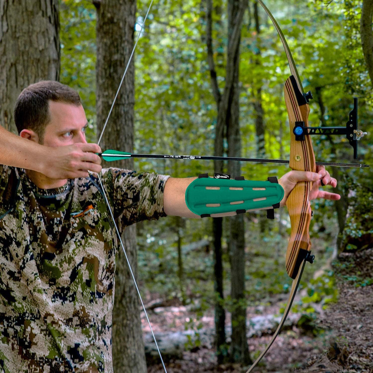 Keshes Archery Armguard Protector Arm Guard - Adjustable Forearm Wrist Protector for Bow Hunting Accessories for Youth & Adults 9"/23cm - Green