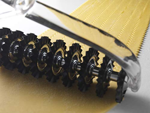 Marcato Pastabike Dough Cutter with a zigzag cut Transparent