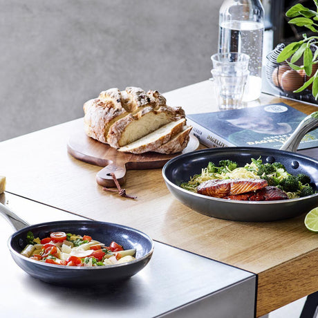 Dagelijkse Kost Ceramic Pan Set 20cm & 28cm – PFAS-Free Non-Stick