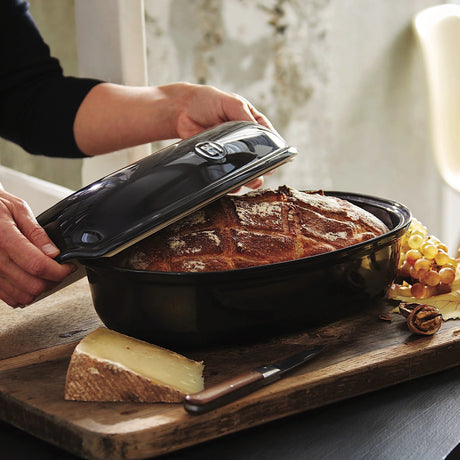 Emile Henry Bread Baking Pan for Artisanal Bread - Grand Cru - 31 x 23 cm, 5 liters, Burgundy