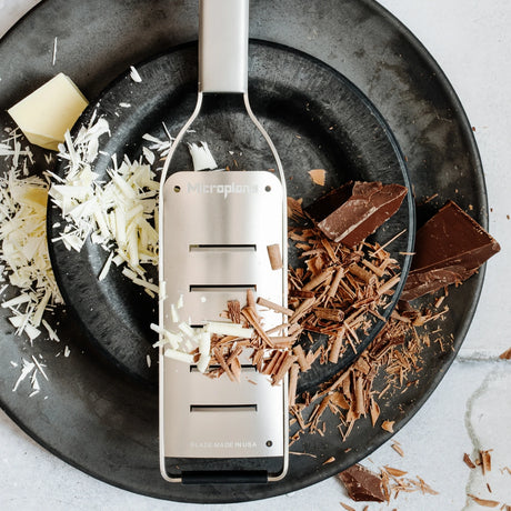 Microplane Professional 2 Large Grater – Stainless Steel Razor Sharp